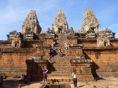 Angkor Temples and Holly Mountain 6 days
